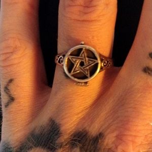 Vintage 925 Sterling Silver Pentagram Poison Ring